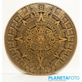 Calendario azteca tallado en madera